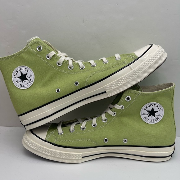 Converse Men’s A04585C CHUCK 70 HI
VITALITY GREEN/EGRET/BLCK High Tops Sneakers - Picture 15 of 16